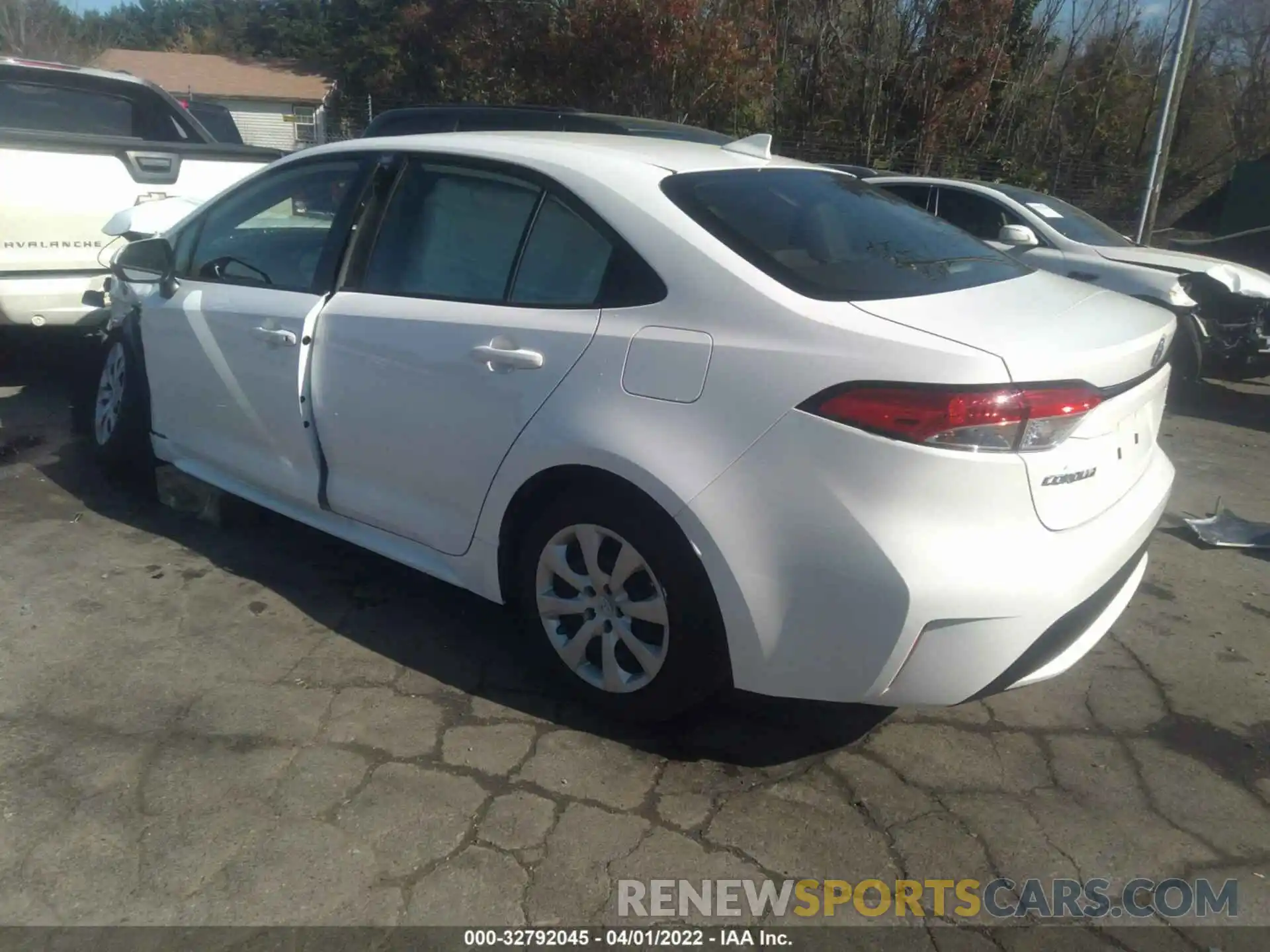 3 Photograph of a damaged car JTDEPMAE4MJ166203 TOYOTA COROLLA 2021