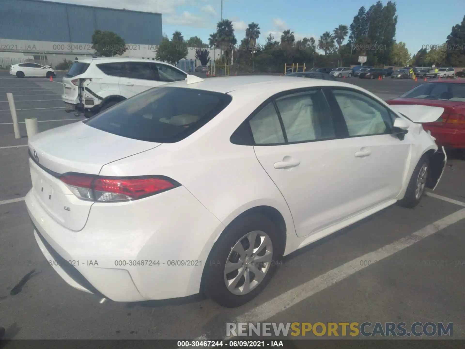 4 Photograph of a damaged car JTDEPMAE4MJ168078 TOYOTA COROLLA 2021