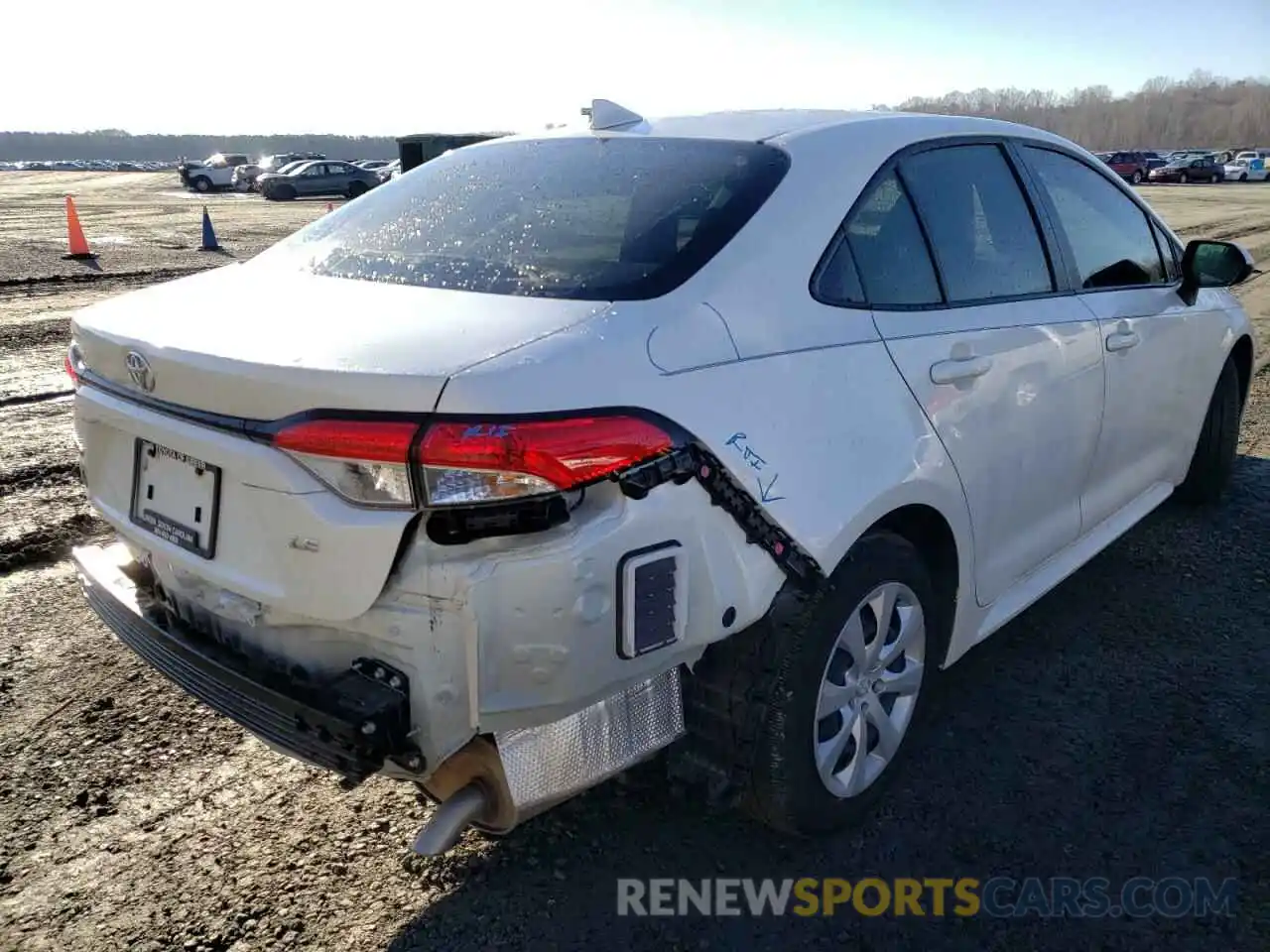 4 Photograph of a damaged car JTDEPMAE4MJ174866 TOYOTA COROLLA 2021