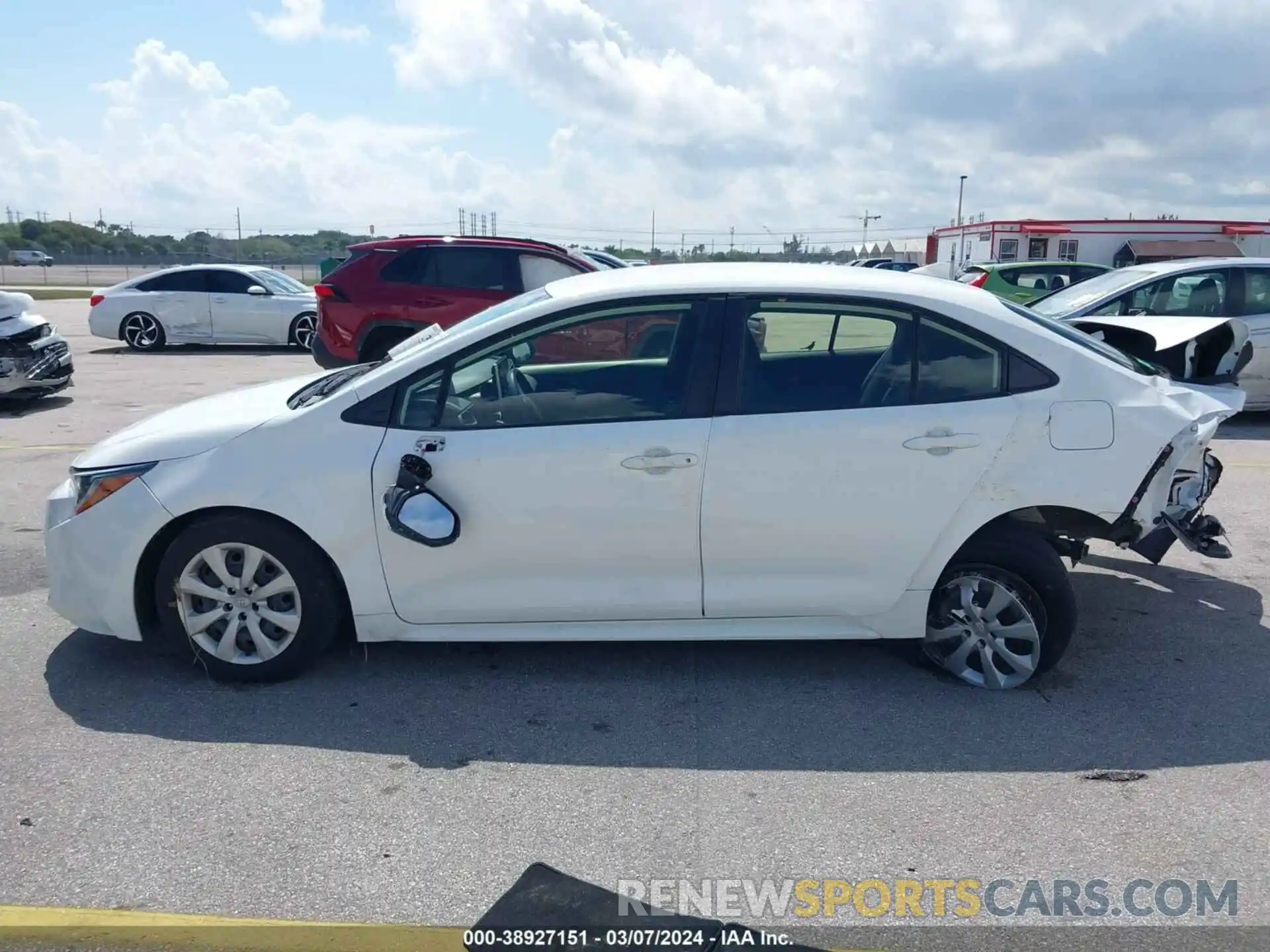 14 Photograph of a damaged car JTDEPMAE5MJ119276 TOYOTA COROLLA 2021