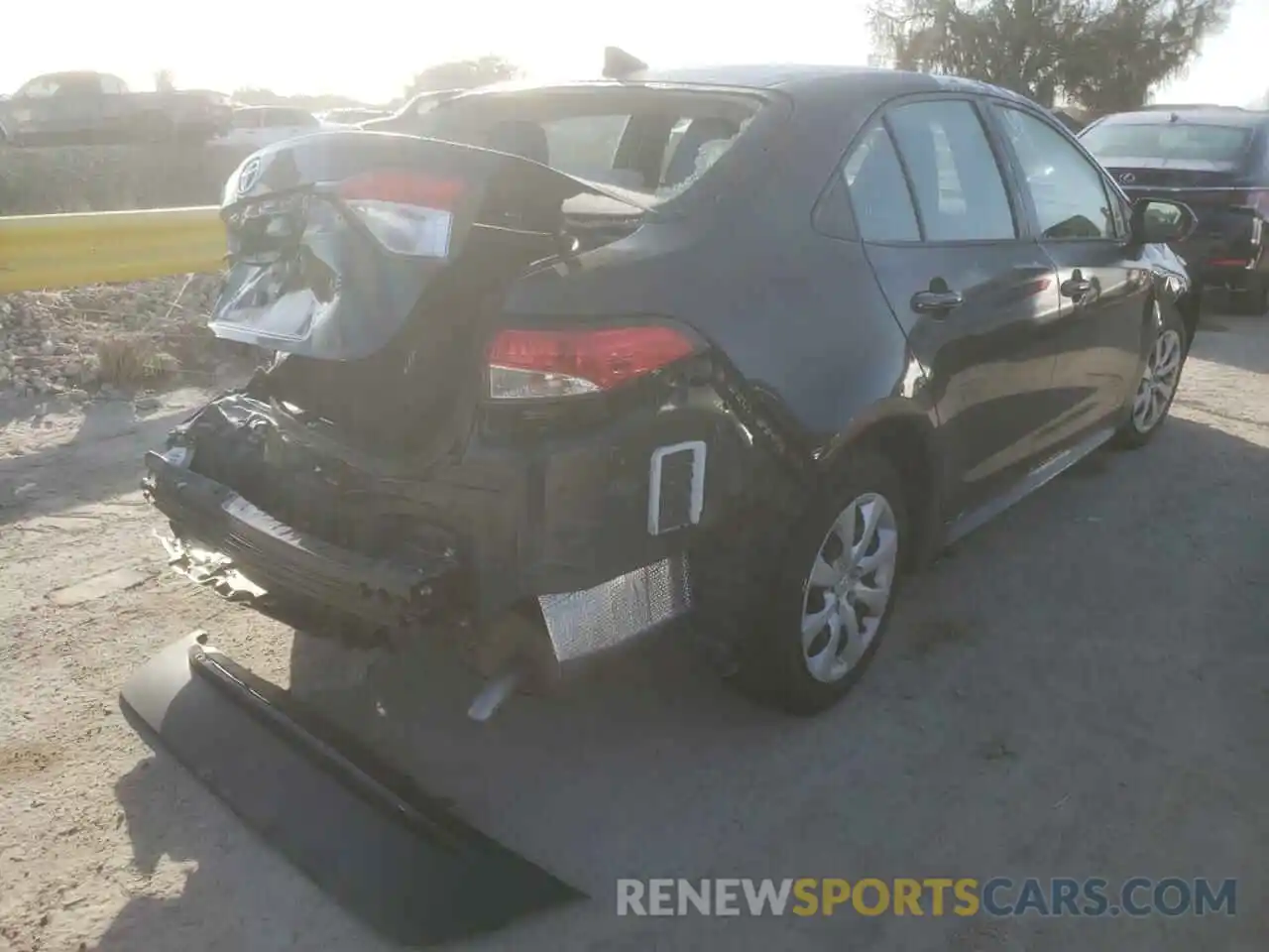 4 Photograph of a damaged car JTDEPMAE5MJ125093 TOYOTA COROLLA 2021