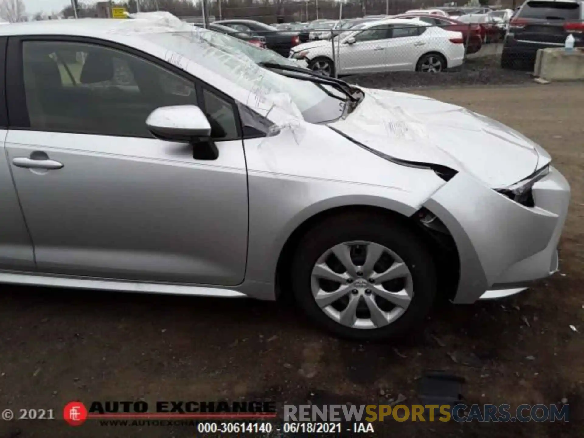 4 Photograph of a damaged car JTDEPMAE5MJ140869 TOYOTA COROLLA 2021