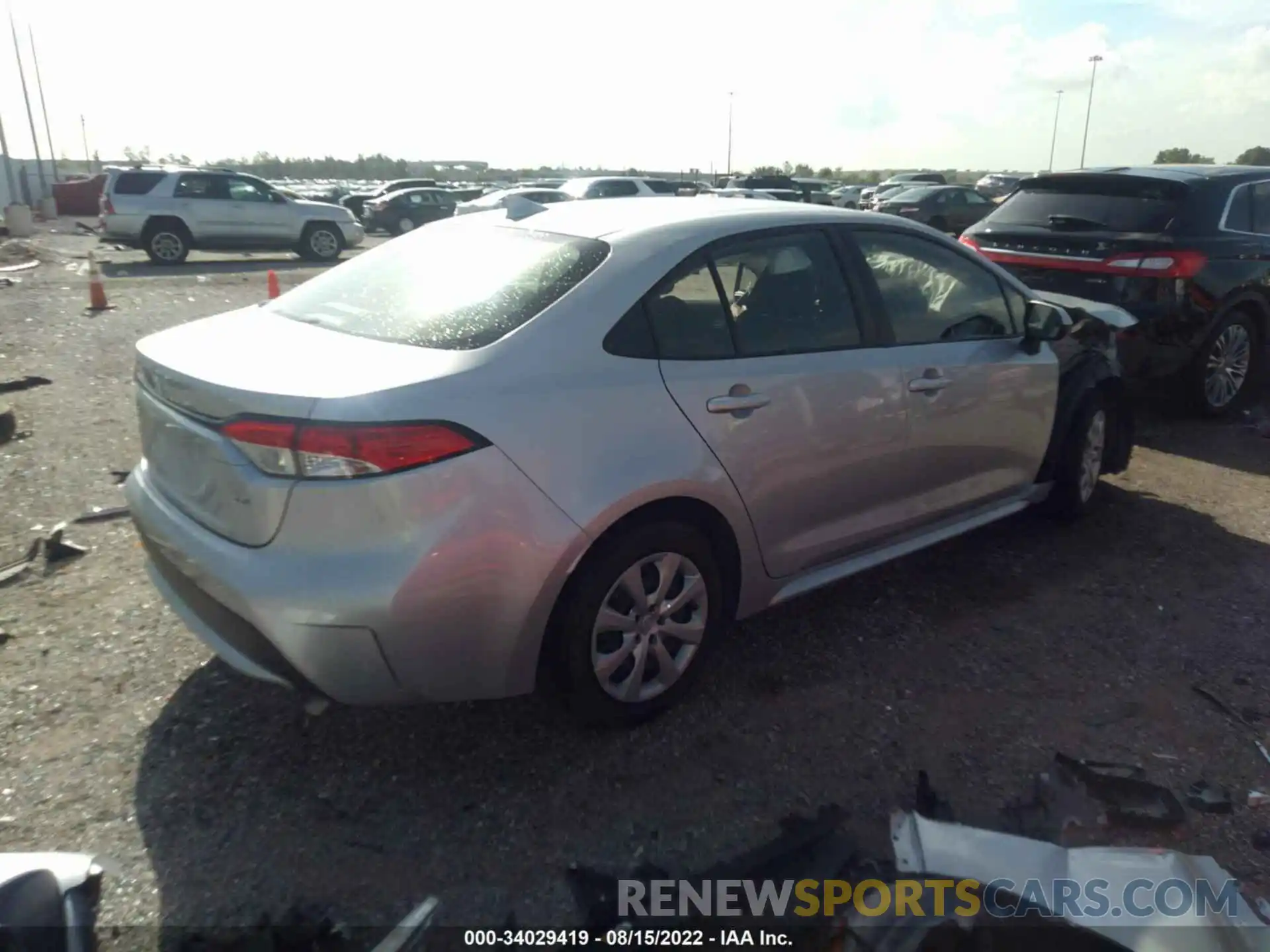 4 Photograph of a damaged car JTDEPMAE5MJ141696 TOYOTA COROLLA 2021