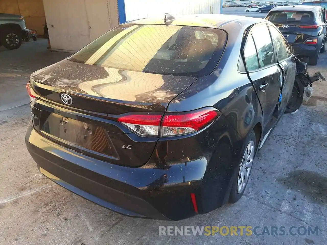 4 Photograph of a damaged car JTDEPMAE5MJ142251 TOYOTA COROLLA 2021