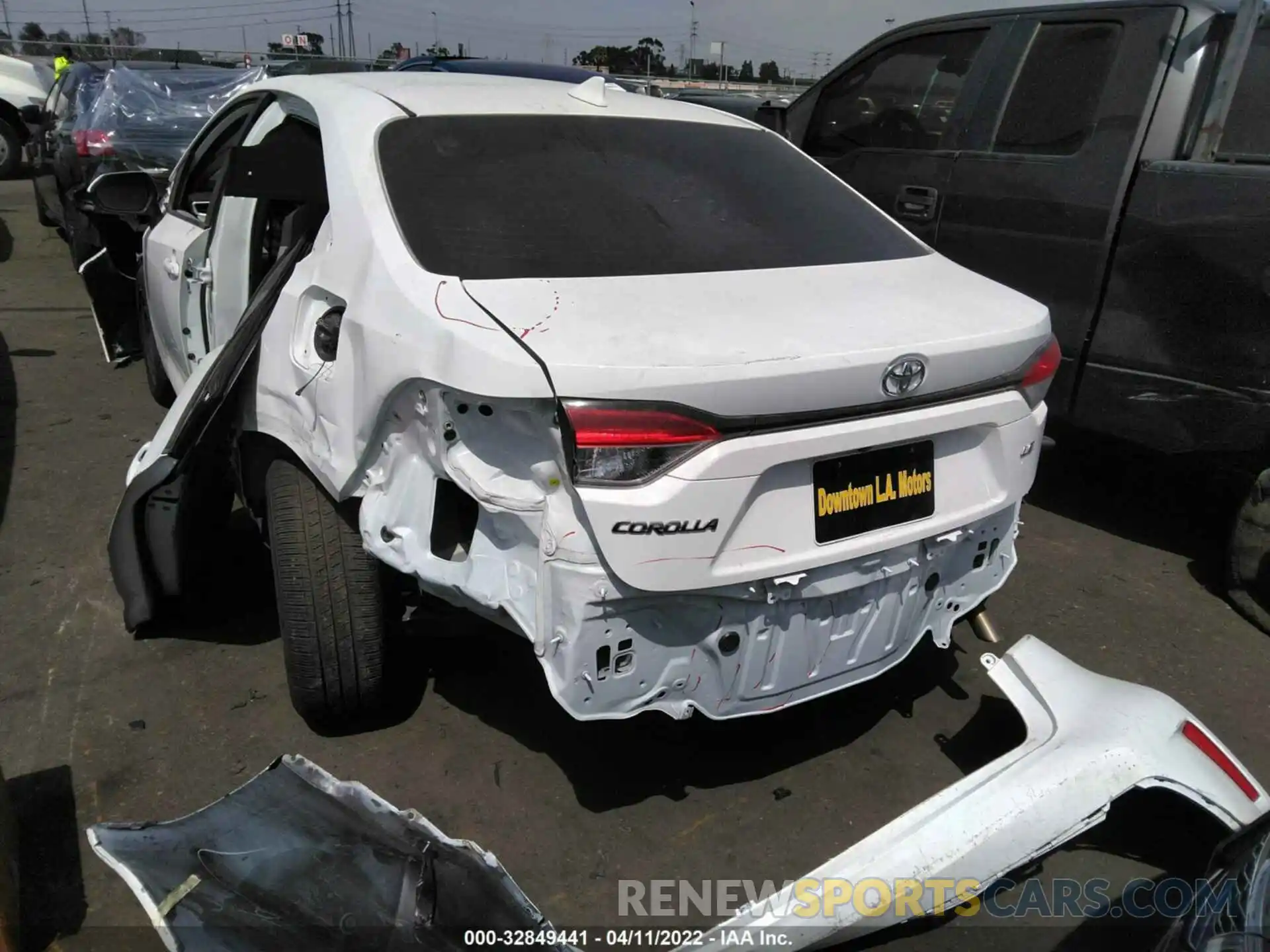 3 Photograph of a damaged car JTDEPMAE5MJ152911 TOYOTA COROLLA 2021