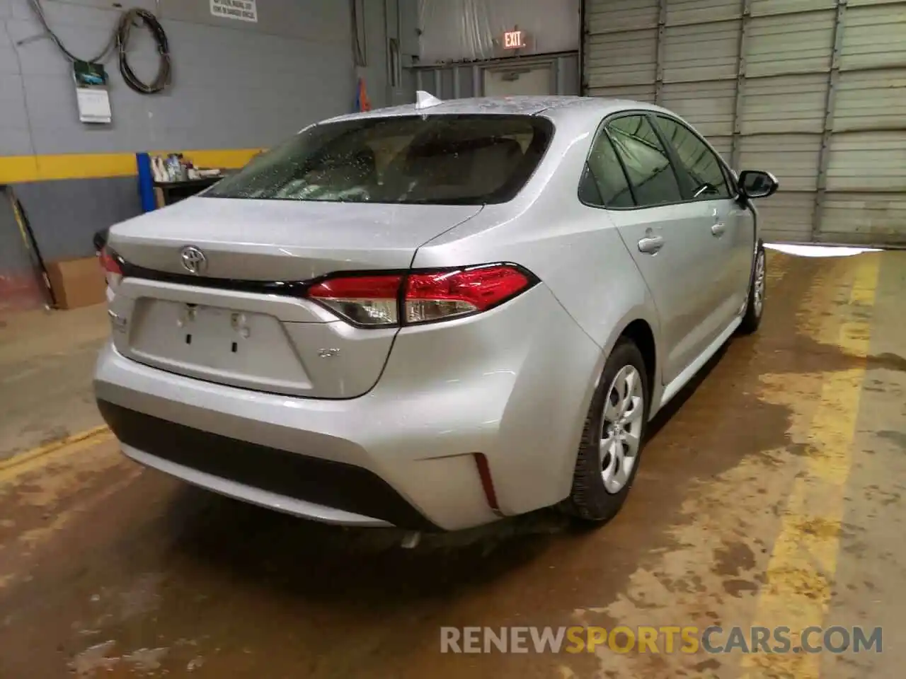 4 Photograph of a damaged car JTDEPMAE5MJ154223 TOYOTA COROLLA 2021