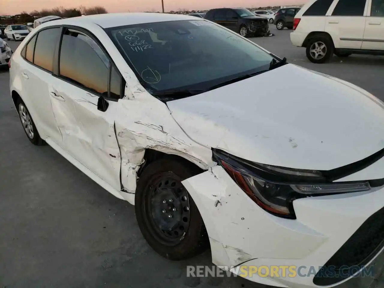 9 Photograph of a damaged car JTDEPMAE5MJ154495 TOYOTA COROLLA 2021