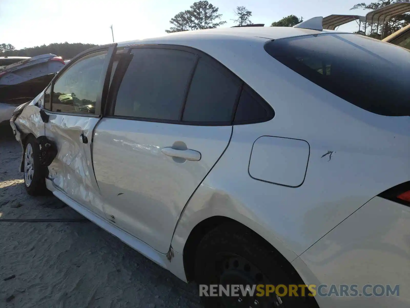 10 Photograph of a damaged car JTDEPMAE5MJ161219 TOYOTA COROLLA 2021