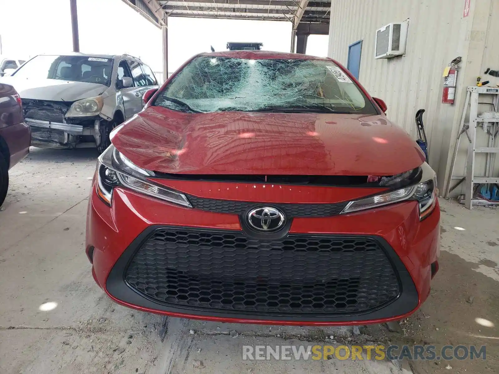 9 Photograph of a damaged car JTDEPMAE6MJ129976 TOYOTA COROLLA 2021