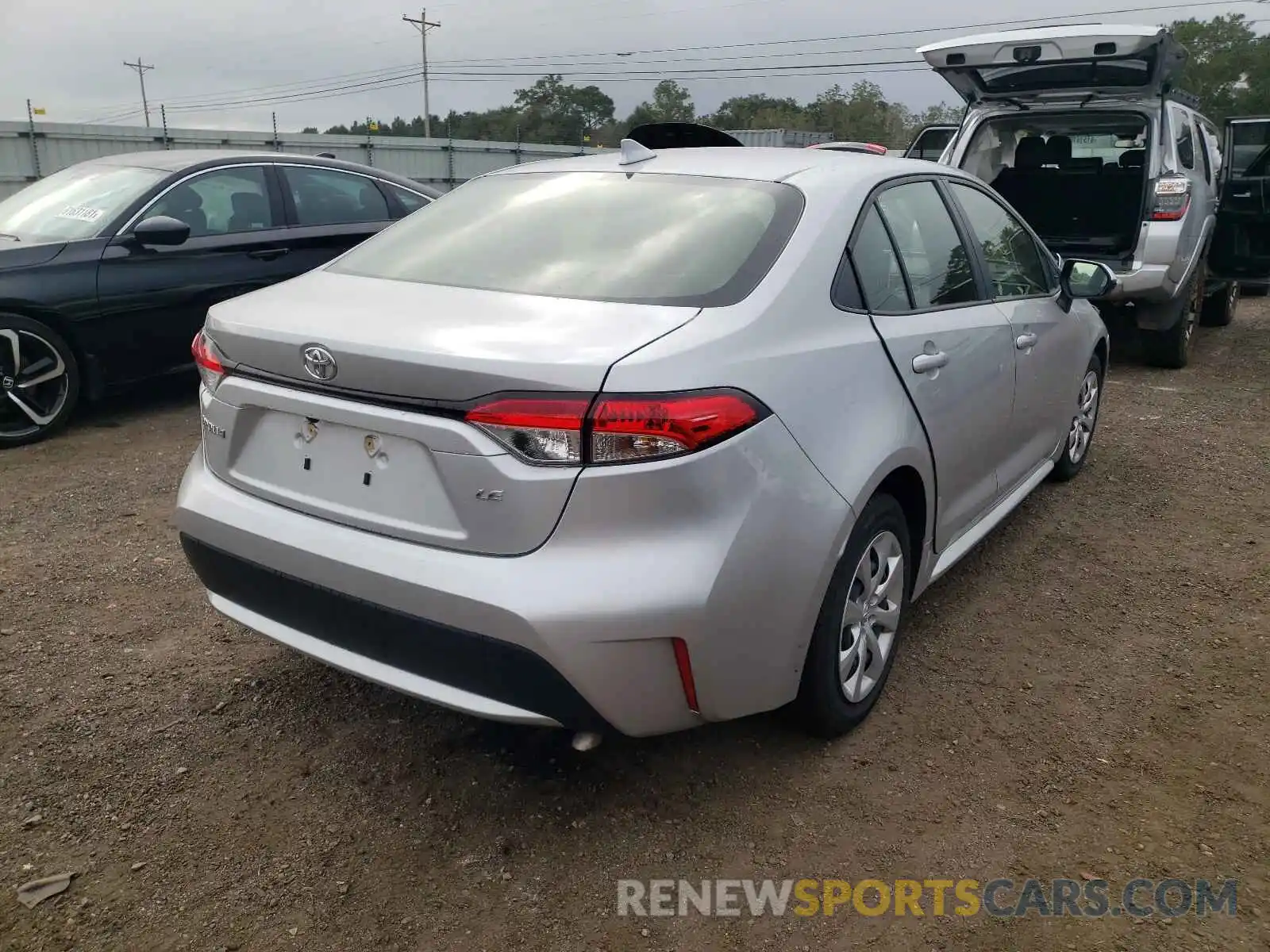 4 Photograph of a damaged car JTDEPMAE6MJ131615 TOYOTA COROLLA 2021