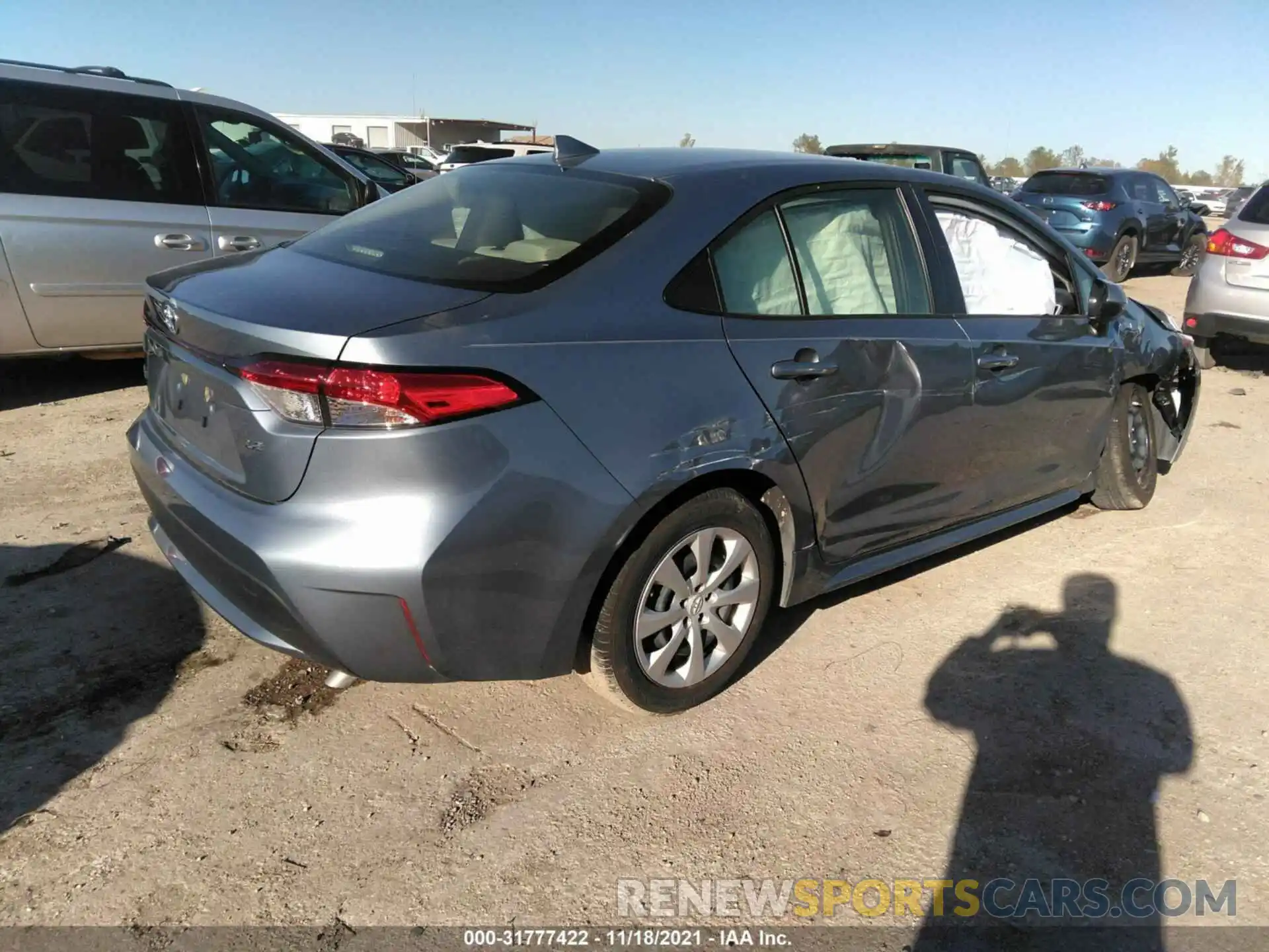 4 Photograph of a damaged car JTDEPMAE6MJ153937 TOYOTA COROLLA 2021