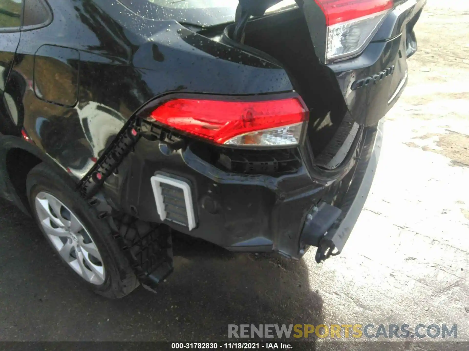 12 Photograph of a damaged car JTDEPMAE6MJ169166 TOYOTA COROLLA 2021