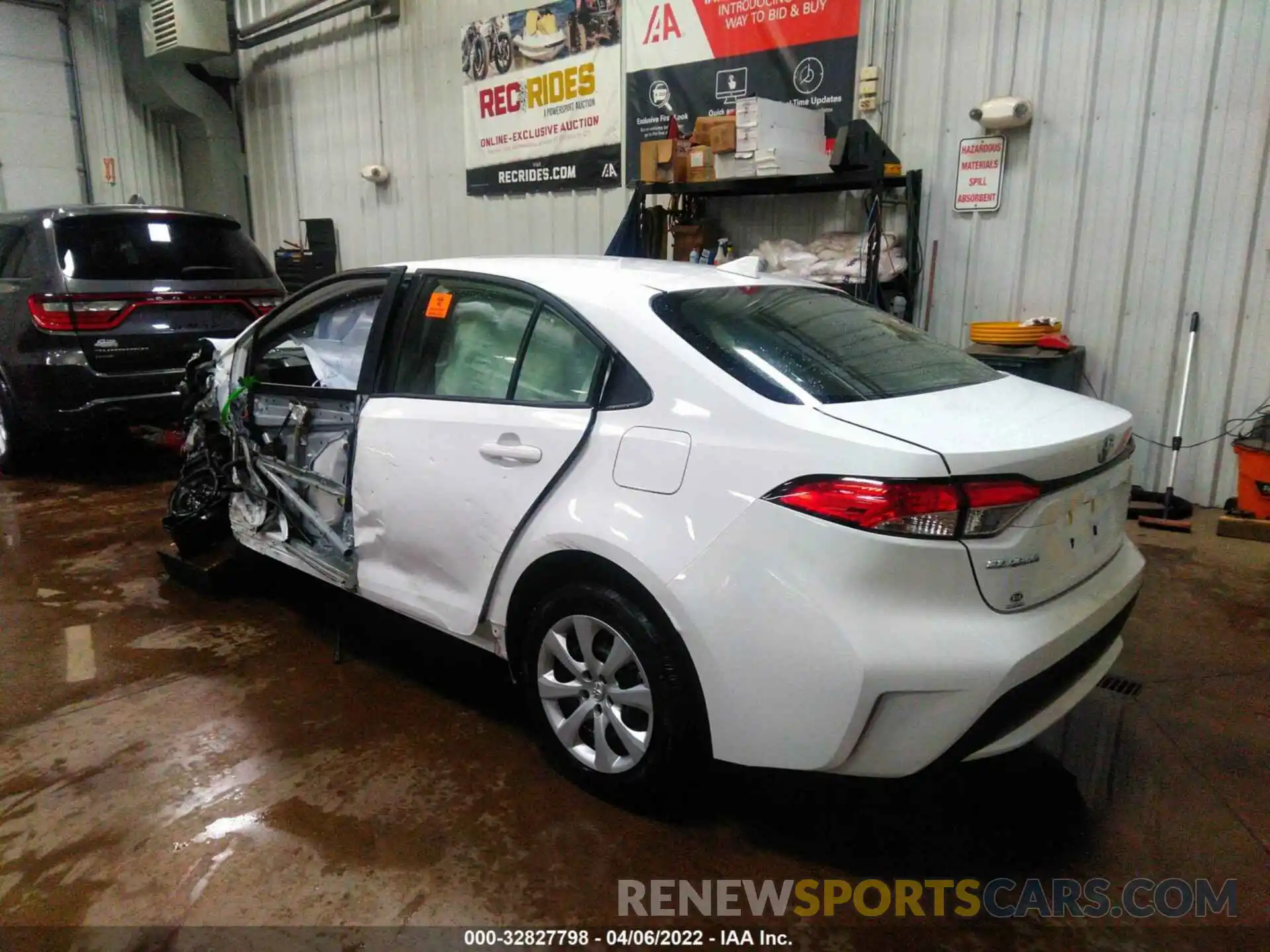 3 Photograph of a damaged car JTDEPMAE6MJ173010 TOYOTA COROLLA 2021