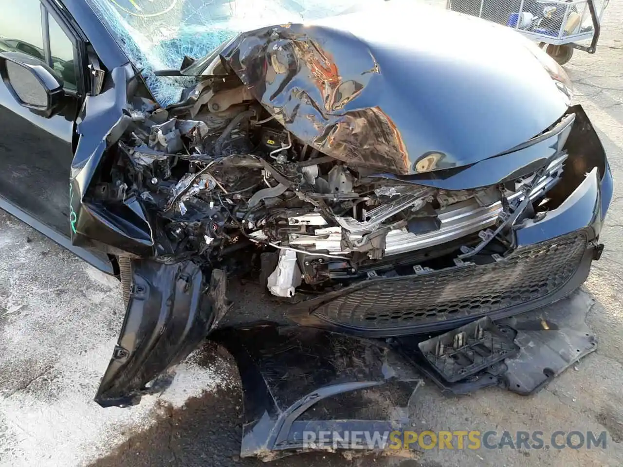 9 Photograph of a damaged car JTDEPMAE6MJ173279 TOYOTA COROLLA 2021