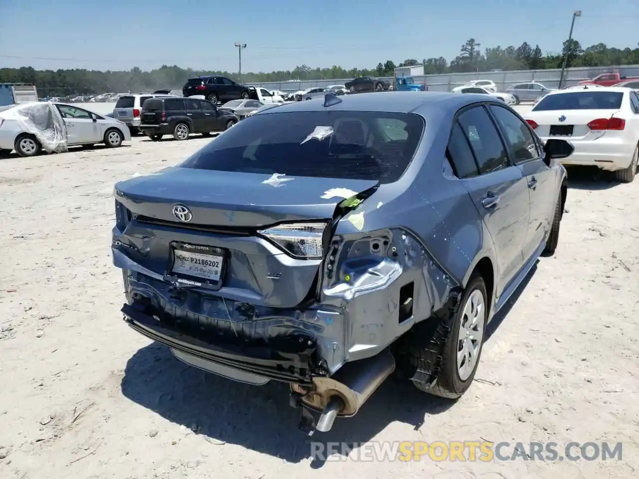 4 Photograph of a damaged car JTDEPMAE6MJ176005 TOYOTA COROLLA 2021