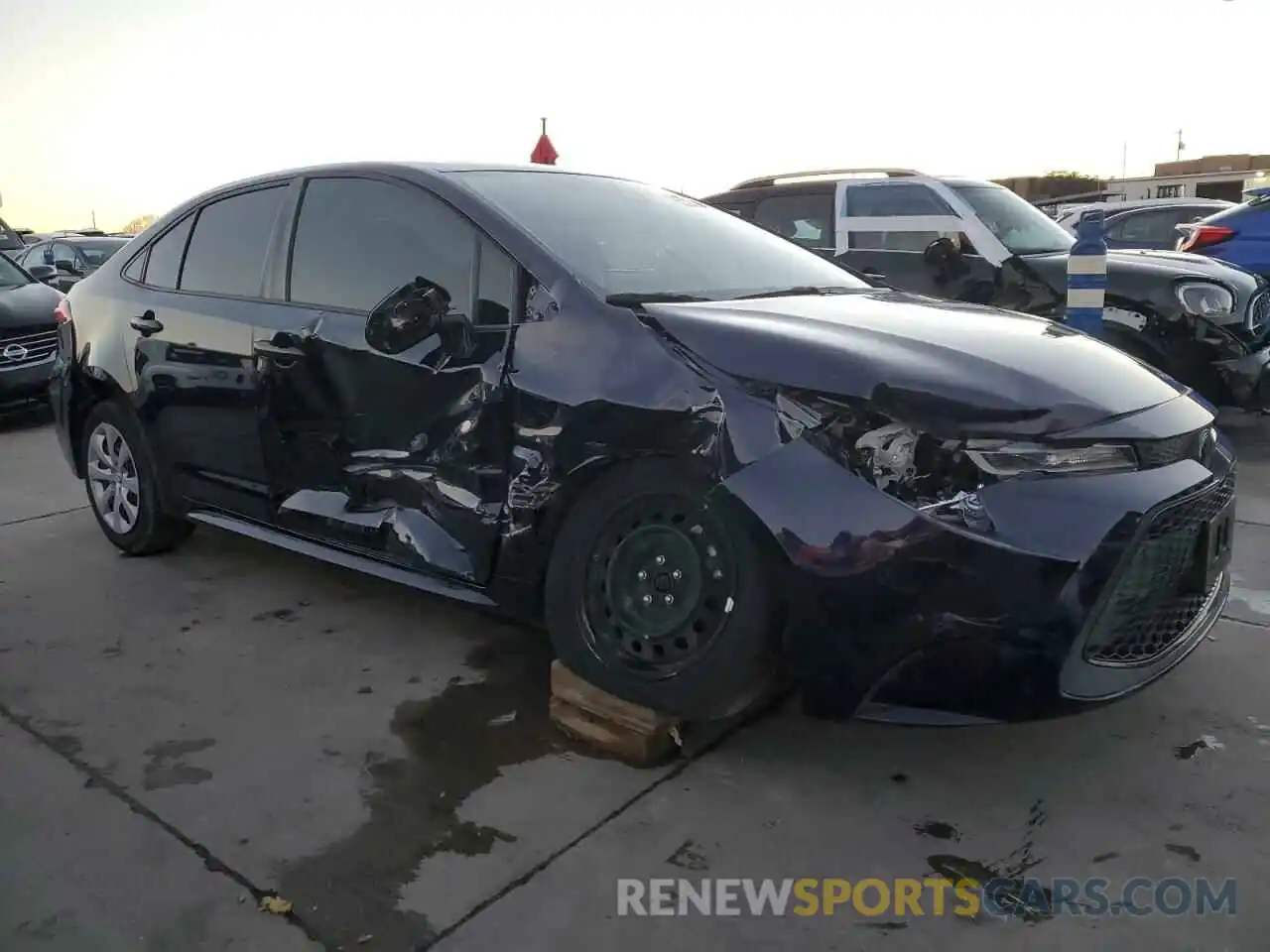 4 Photograph of a damaged car JTDEPMAE6MJ187568 TOYOTA COROLLA 2021