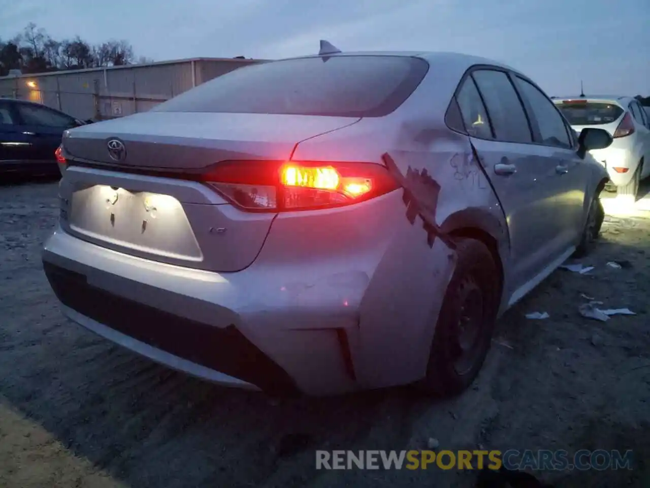 4 Photograph of a damaged car JTDEPMAE7MJ132661 TOYOTA COROLLA 2021