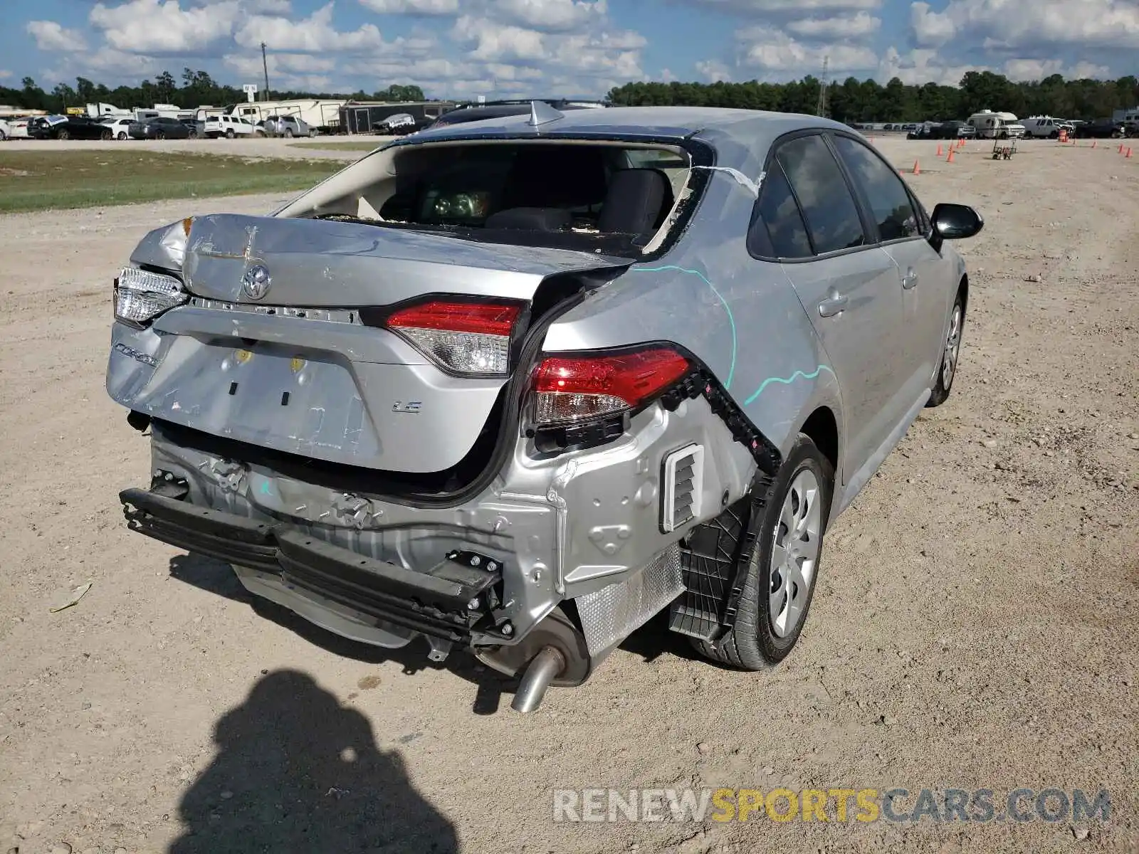 4 Photograph of a damaged car JTDEPMAE7MJ158872 TOYOTA COROLLA 2021