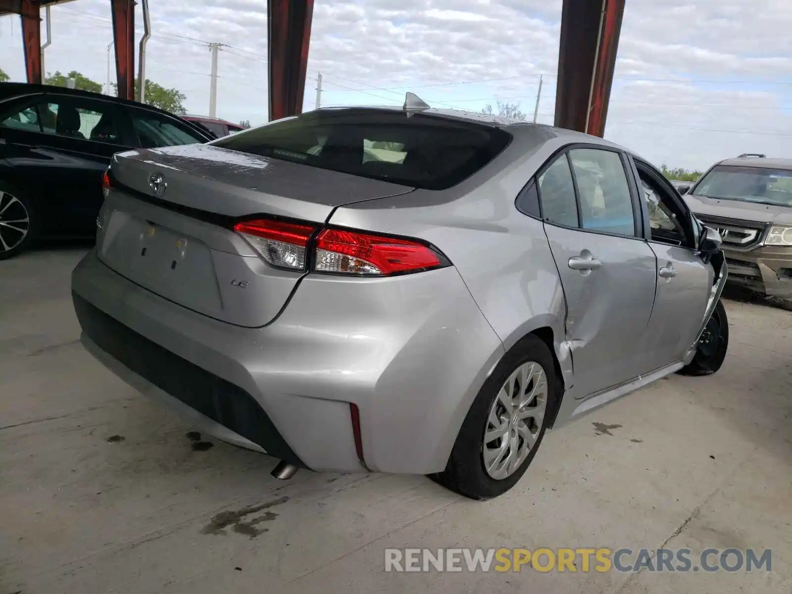 4 Photograph of a damaged car JTDEPMAE7MJ178099 TOYOTA COROLLA 2021