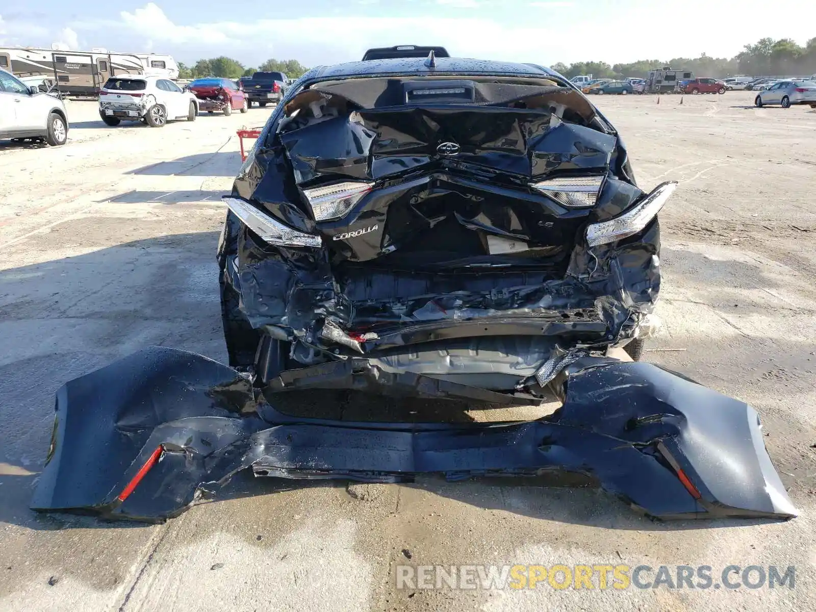 9 Photograph of a damaged car JTDEPMAE7MJ185151 TOYOTA COROLLA 2021