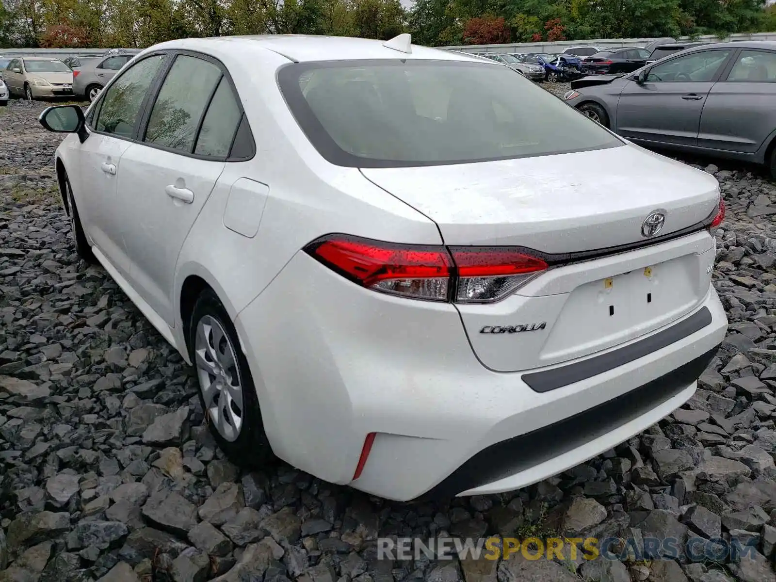 3 Photograph of a damaged car JTDEPMAE8MJ120387 TOYOTA COROLLA 2021