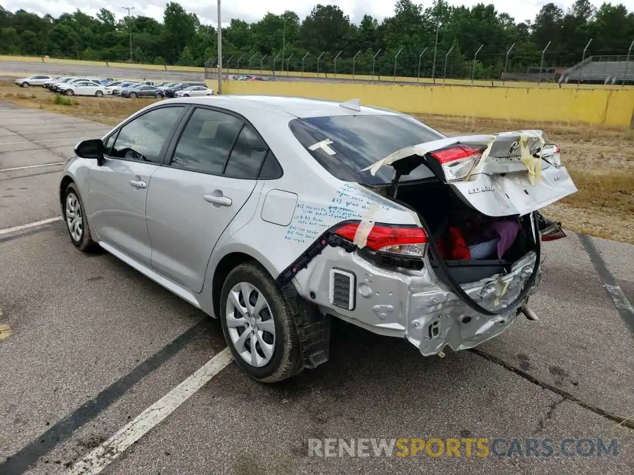 3 Photograph of a damaged car JTDEPMAE8MJ127551 TOYOTA COROLLA 2021