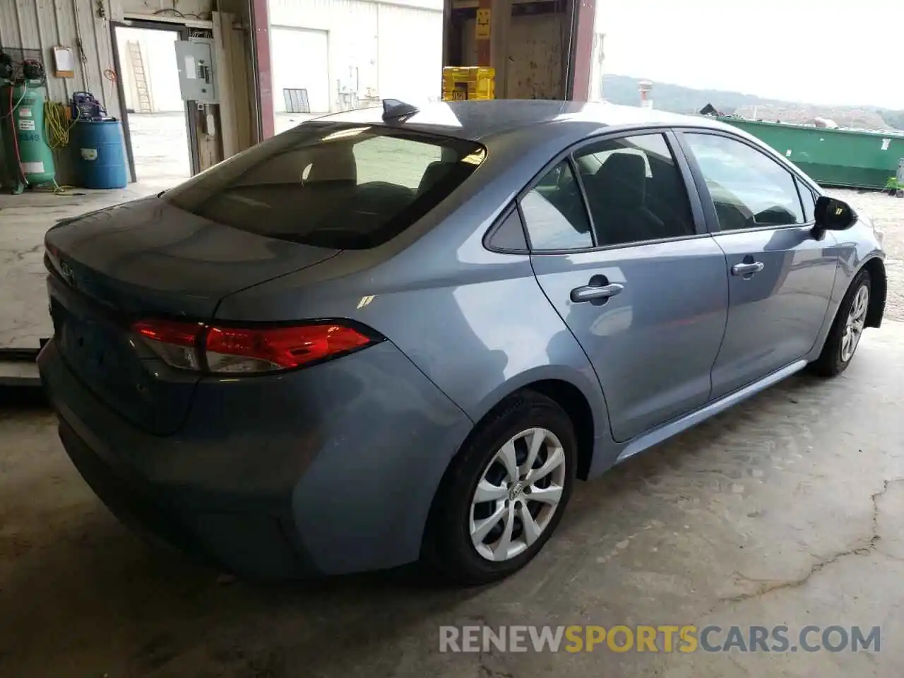 4 Photograph of a damaged car JTDEPMAE8MJ131549 TOYOTA COROLLA 2021