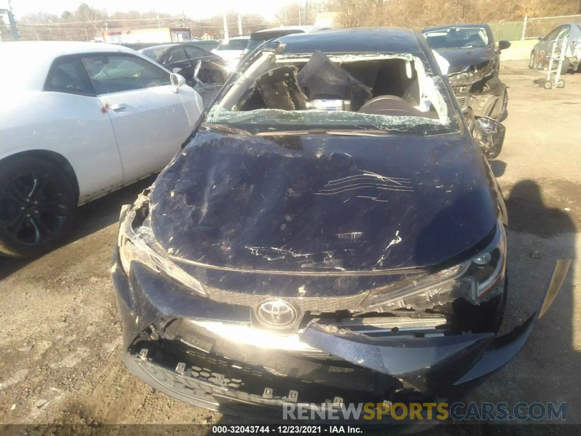 10 Photograph of a damaged car JTDEPMAE8MJ132667 TOYOTA COROLLA 2021