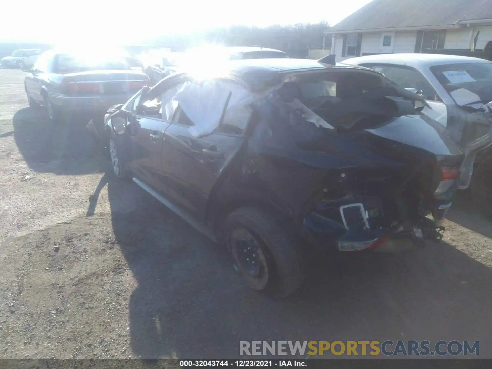 3 Photograph of a damaged car JTDEPMAE8MJ132667 TOYOTA COROLLA 2021