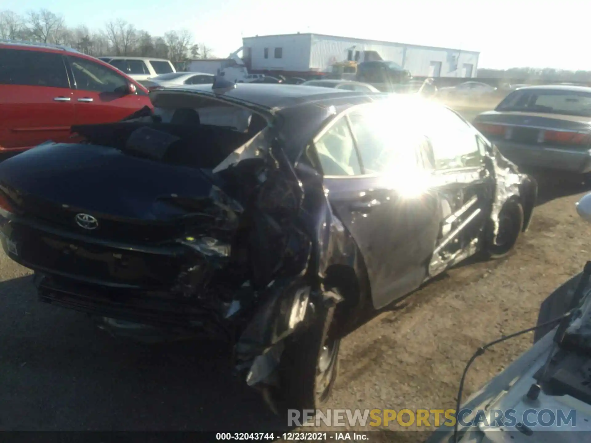 4 Photograph of a damaged car JTDEPMAE8MJ132667 TOYOTA COROLLA 2021