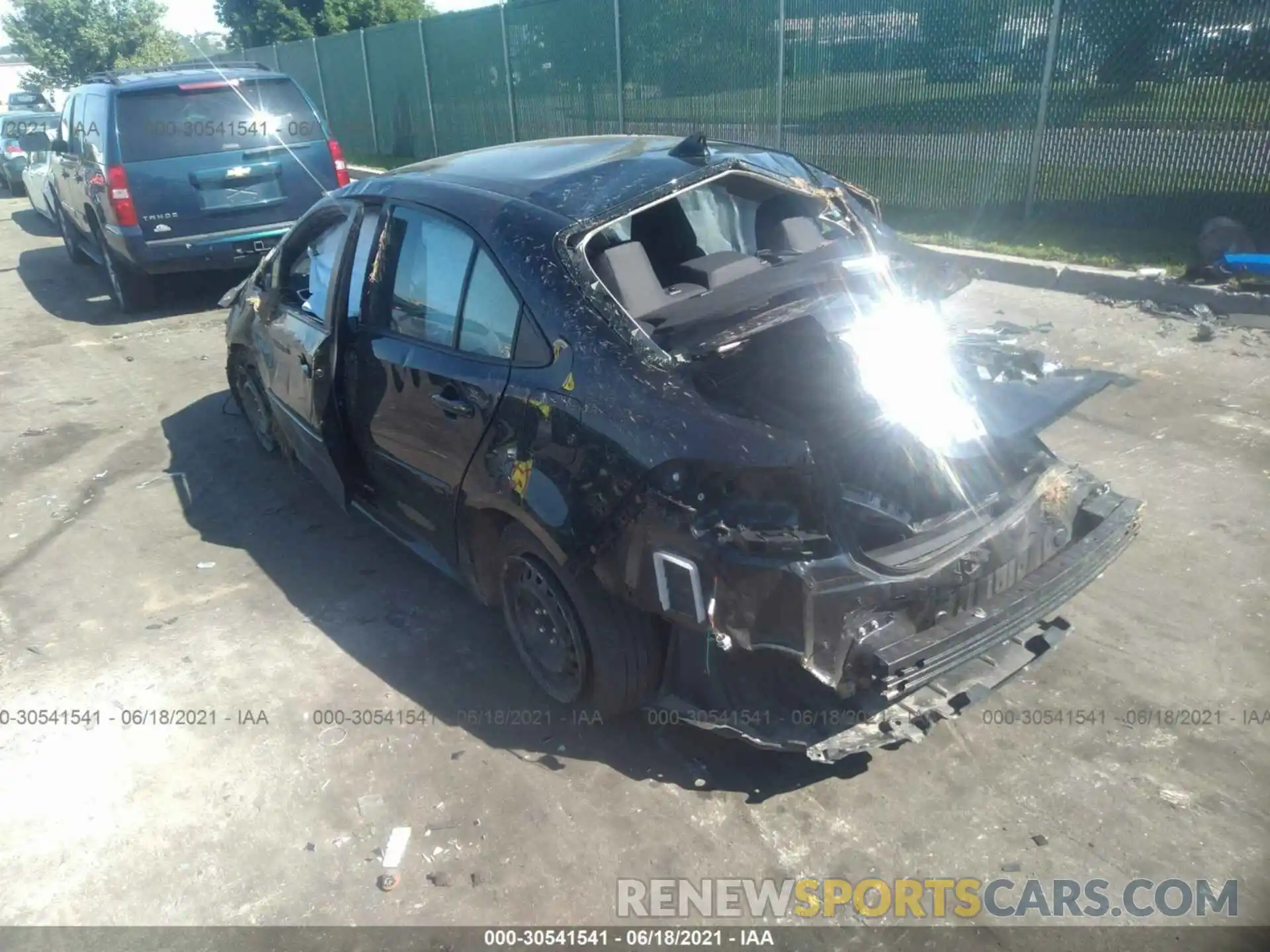 3 Photograph of a damaged car JTDEPMAE8MJ138551 TOYOTA COROLLA 2021