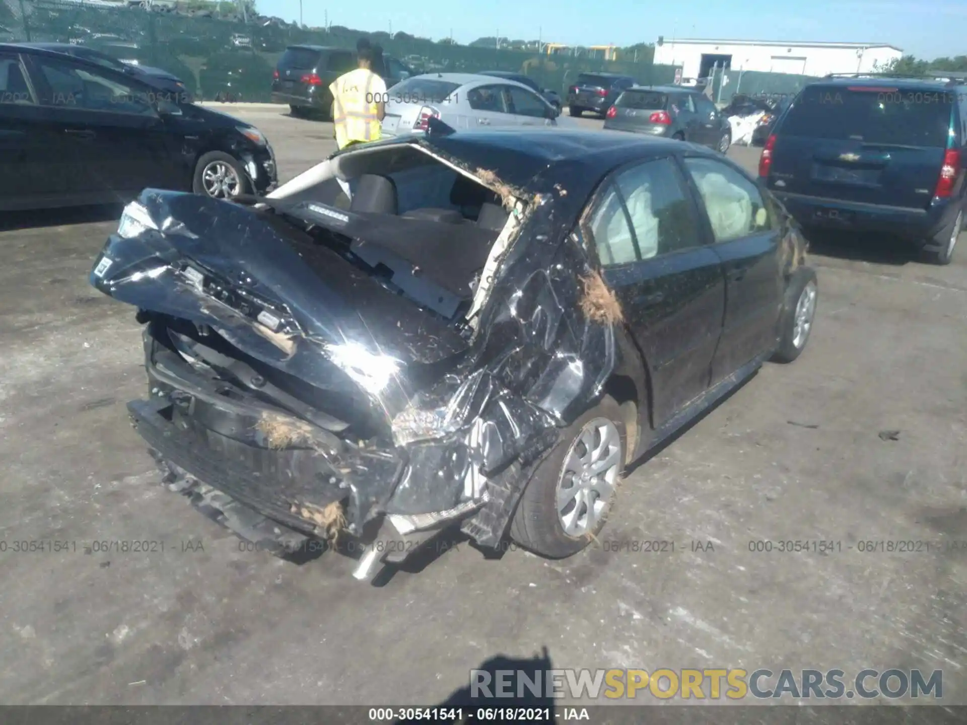 4 Photograph of a damaged car JTDEPMAE8MJ138551 TOYOTA COROLLA 2021