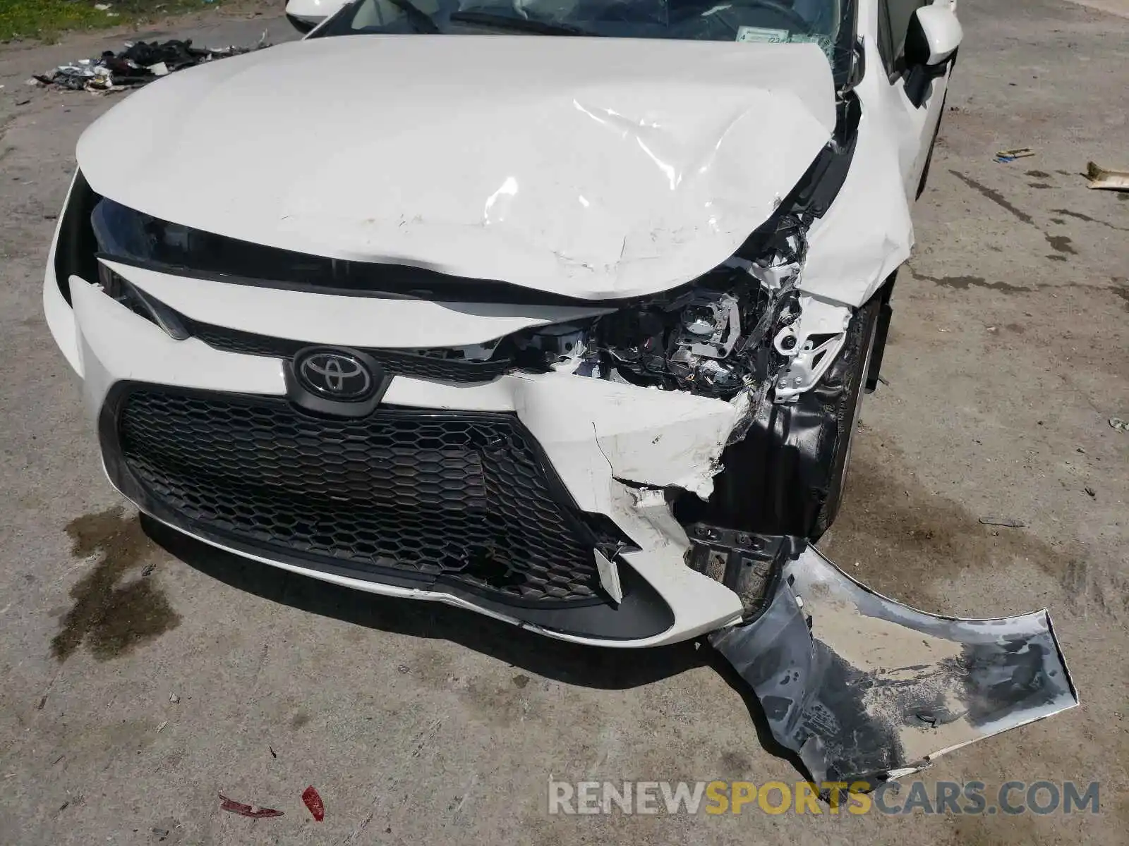 9 Photograph of a damaged car JTDEPMAE8MJ143989 TOYOTA COROLLA 2021