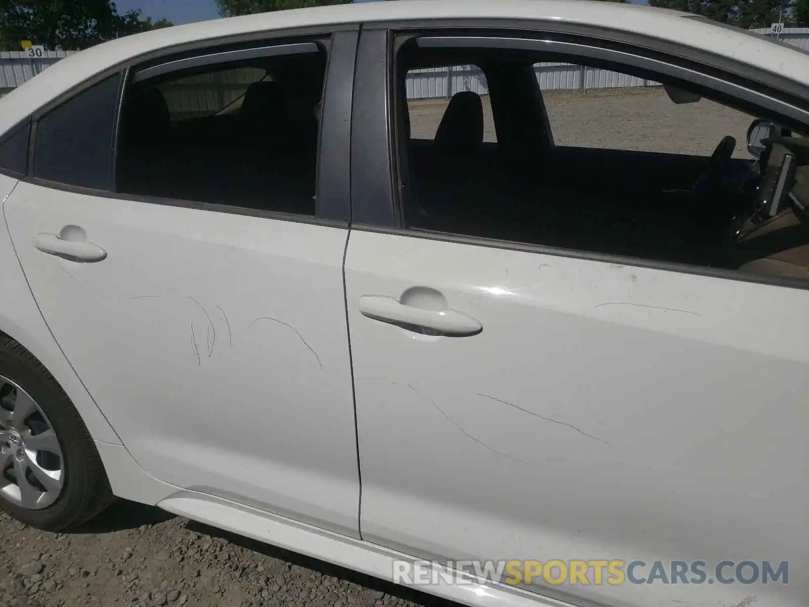 9 Photograph of a damaged car JTDEPMAE8MJ144320 TOYOTA COROLLA 2021