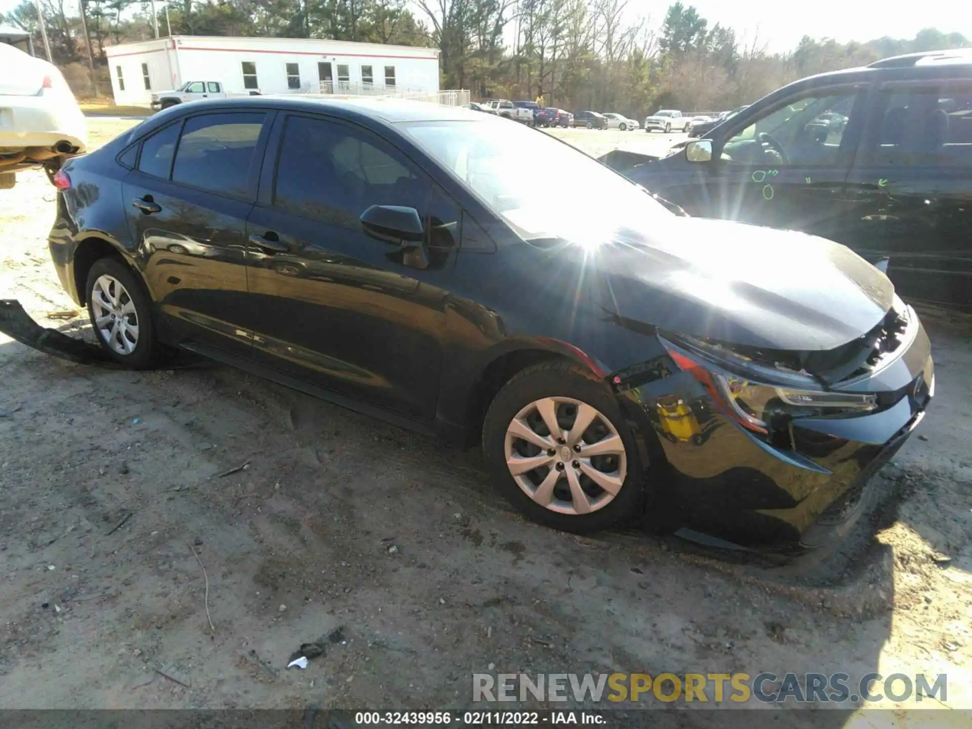 1 Photograph of a damaged car JTDEPMAE8MJ155222 TOYOTA COROLLA 2021