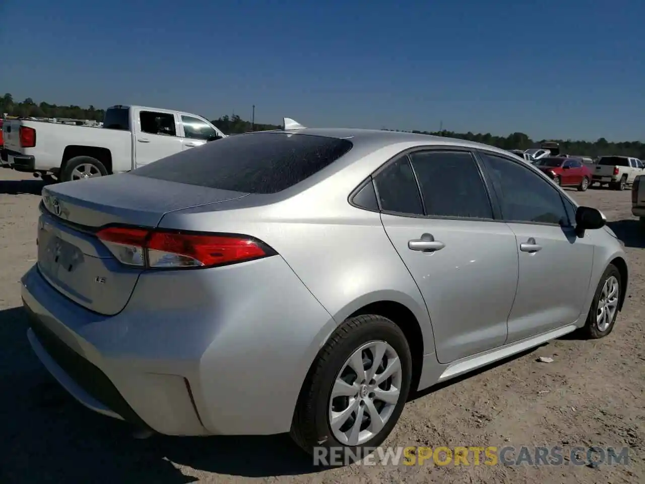 4 Photograph of a damaged car JTDEPMAE8MJ155396 TOYOTA COROLLA 2021