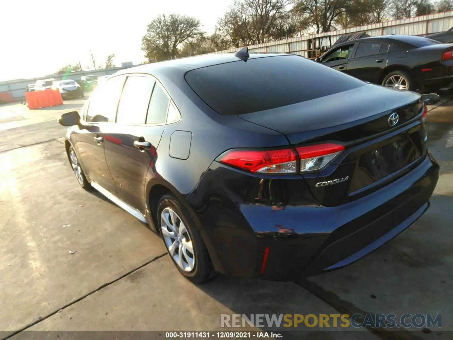 3 Photograph of a damaged car JTDEPMAE8MJ160940 TOYOTA COROLLA 2021