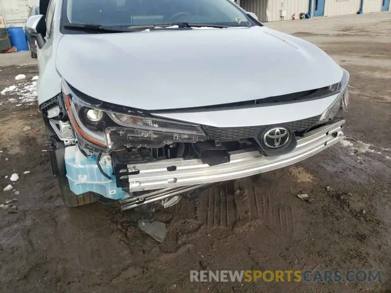 9 Photograph of a damaged car JTDEPMAE8MJ163420 TOYOTA COROLLA 2021