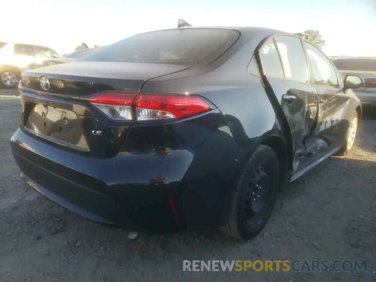 4 Photograph of a damaged car JTDEPMAE8MJ164874 TOYOTA COROLLA 2021