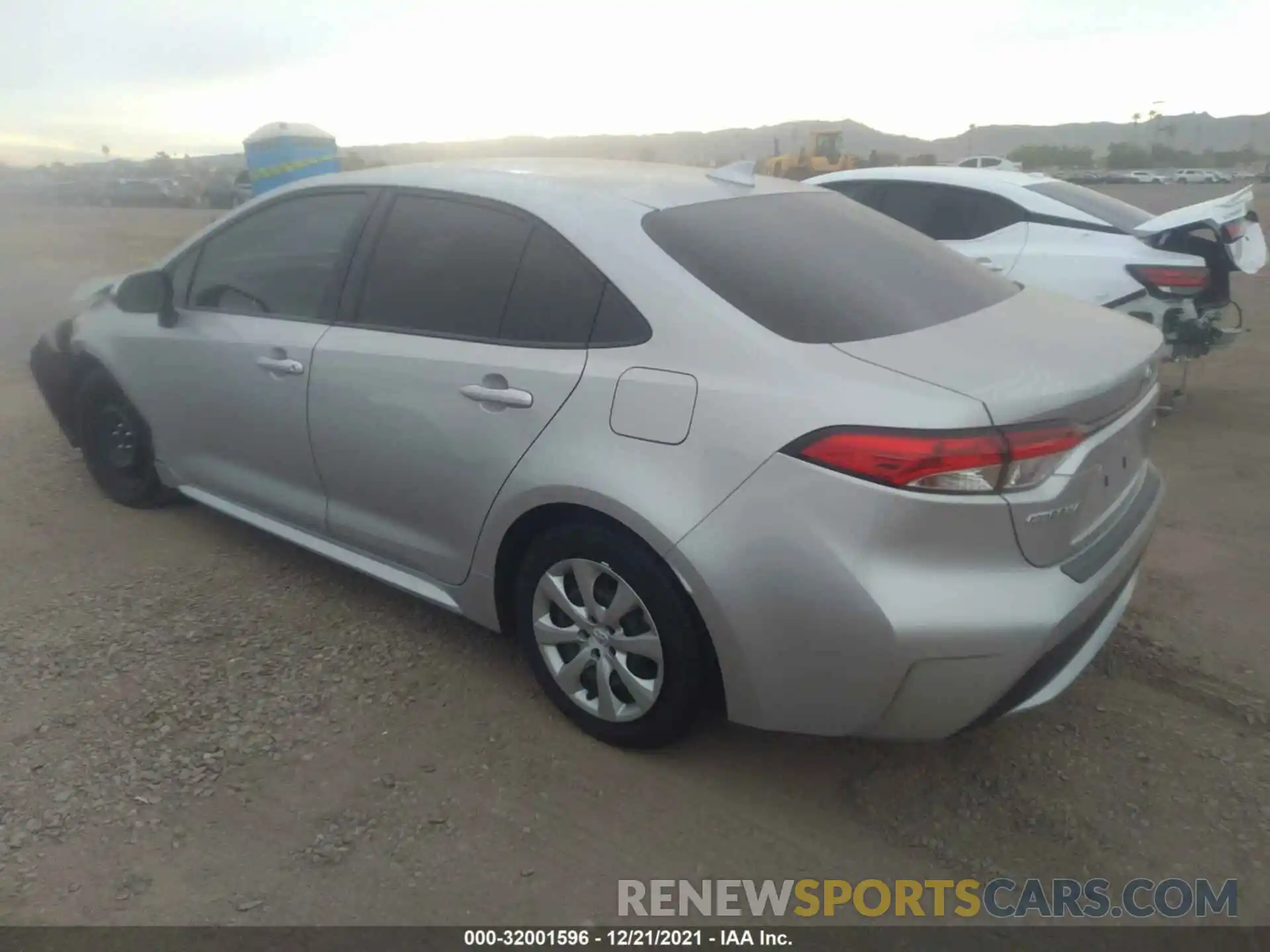 3 Photograph of a damaged car JTDEPMAE8MJ165913 TOYOTA COROLLA 2021