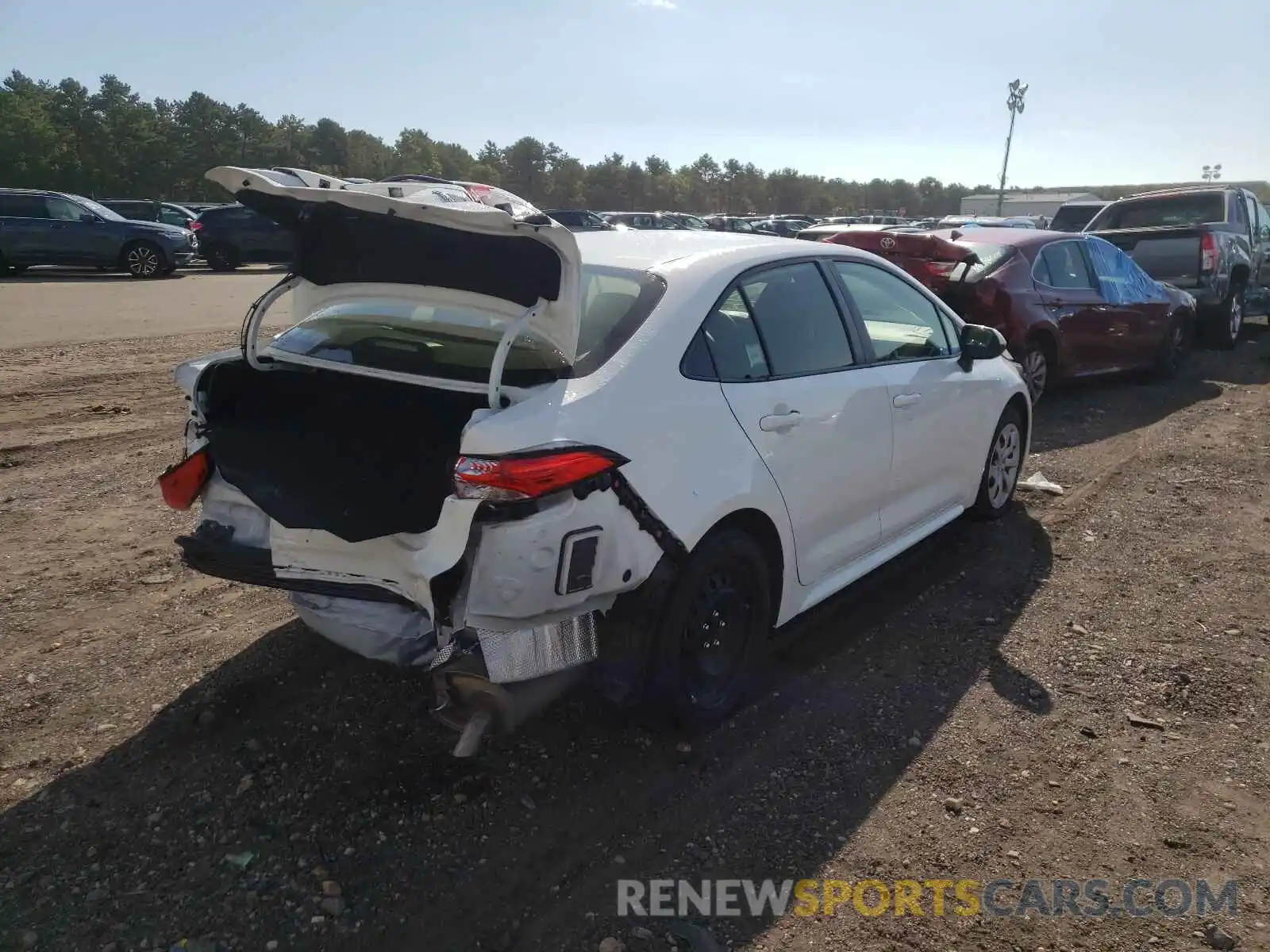 4 Photograph of a damaged car JTDEPMAE8MJ170853 TOYOTA COROLLA 2021