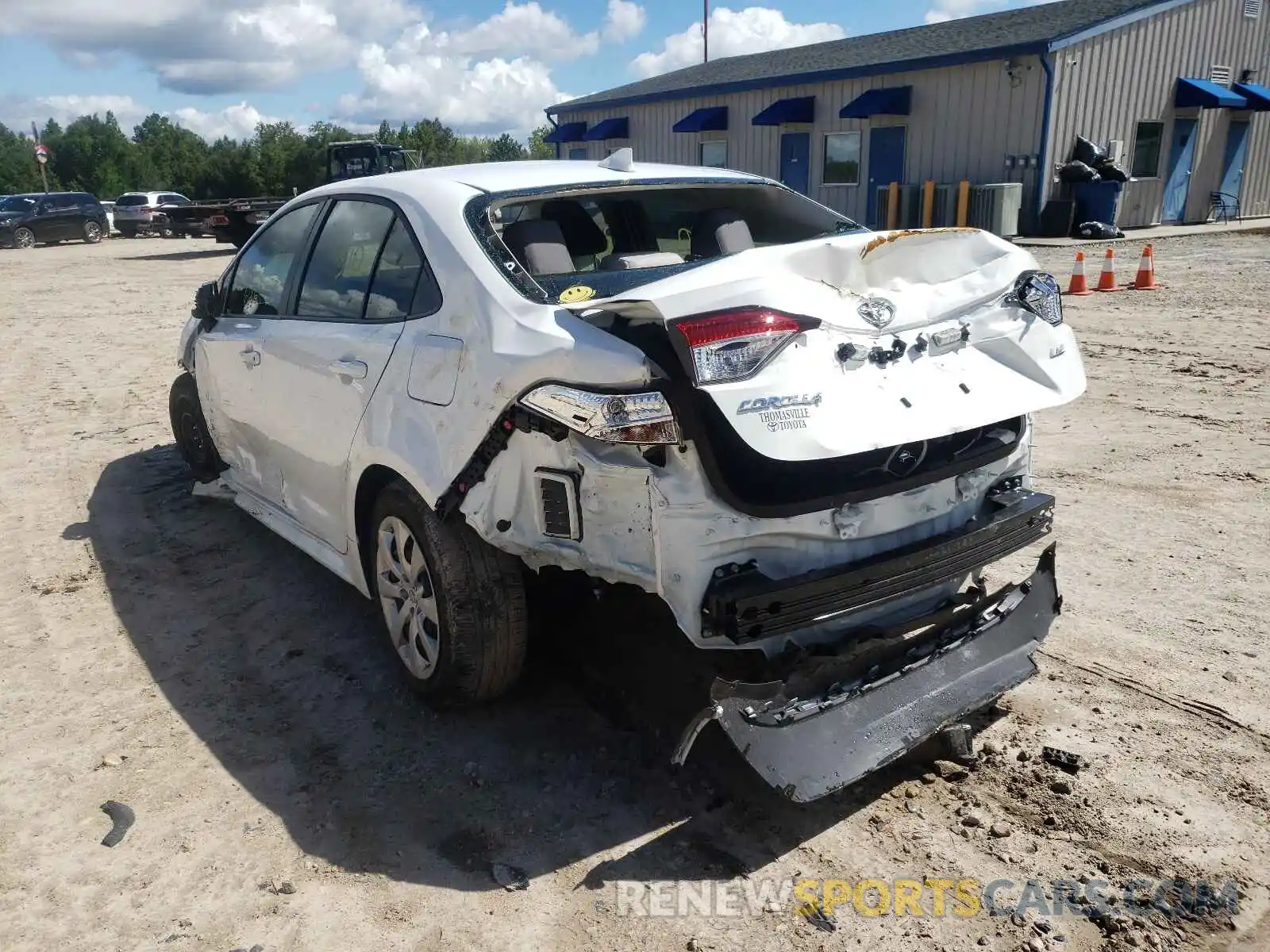 3 Photograph of a damaged car JTDEPMAE8MJ176202 TOYOTA COROLLA 2021