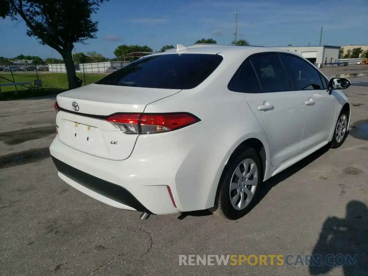 4 Photograph of a damaged car JTDEPMAE8MJ180962 TOYOTA COROLLA 2021