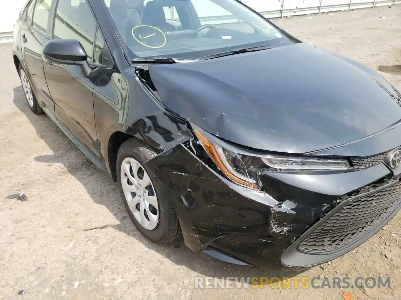 9 Photograph of a damaged car JTDEPMAE8MJ189354 TOYOTA COROLLA 2021