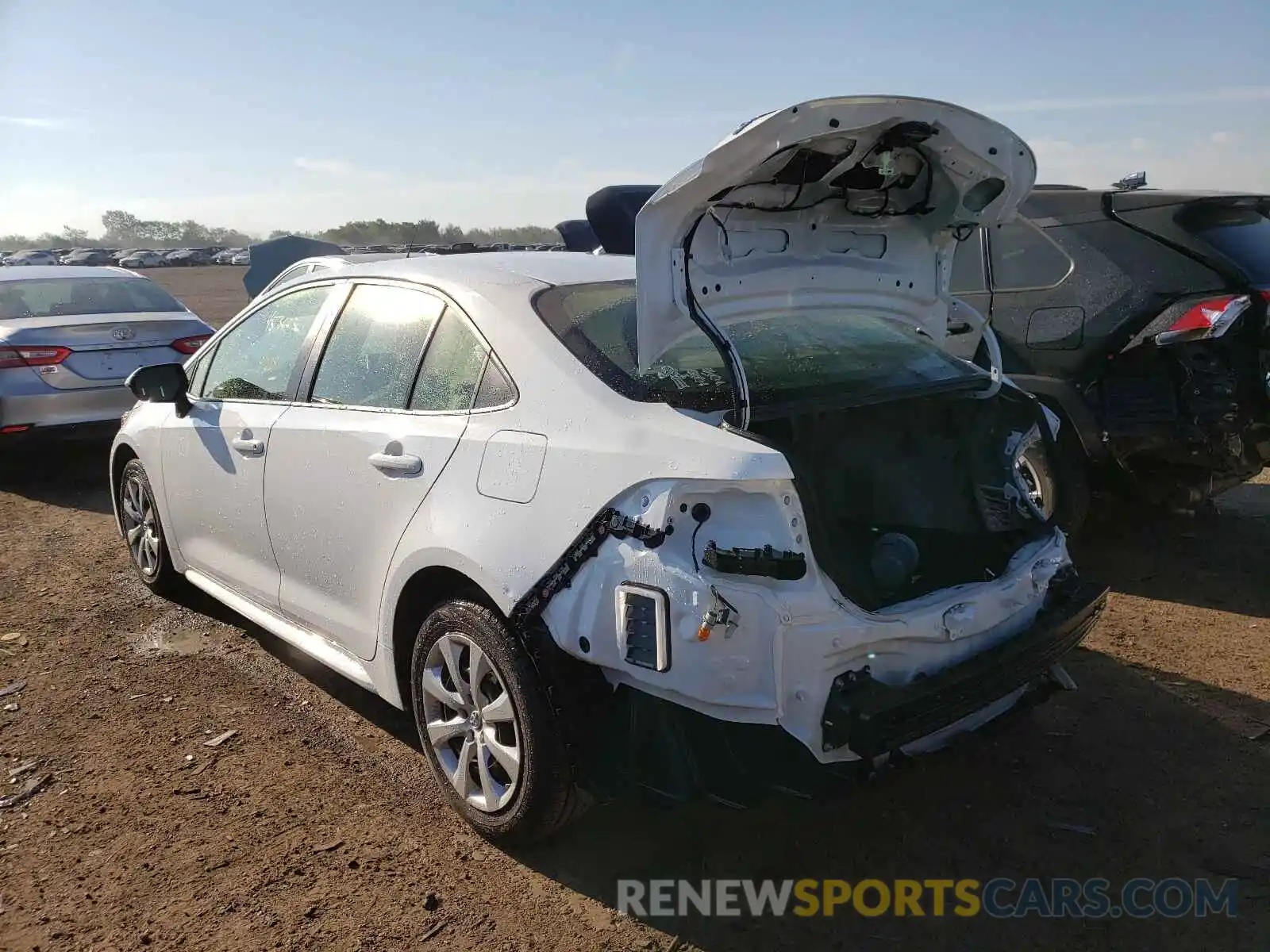 3 Photograph of a damaged car JTDEPMAE9MJ117515 TOYOTA COROLLA 2021