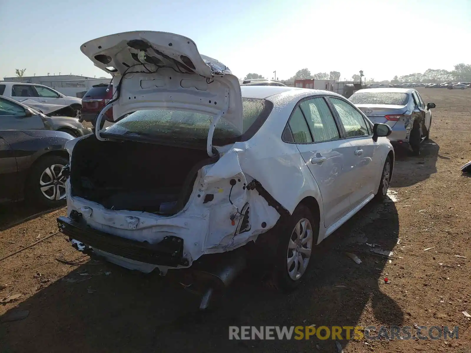 4 Photograph of a damaged car JTDEPMAE9MJ117515 TOYOTA COROLLA 2021