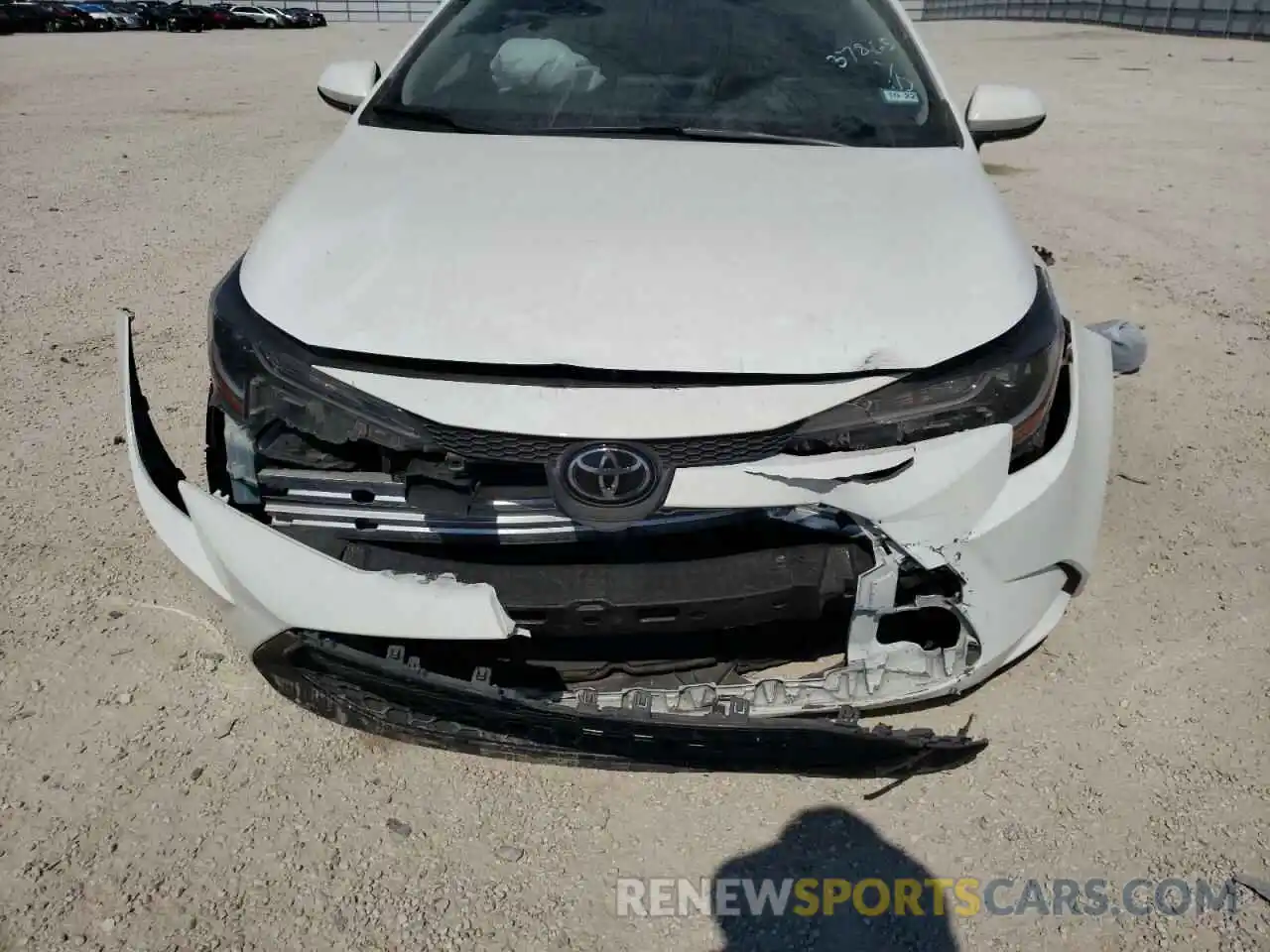 9 Photograph of a damaged car JTDEPMAE9MJ119099 TOYOTA COROLLA 2021