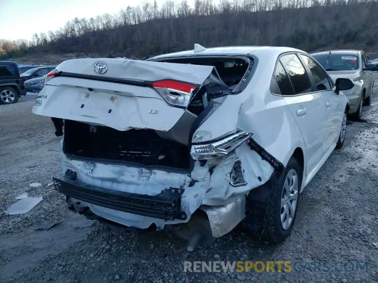 4 Photograph of a damaged car JTDEPMAE9MJ119572 TOYOTA COROLLA 2021