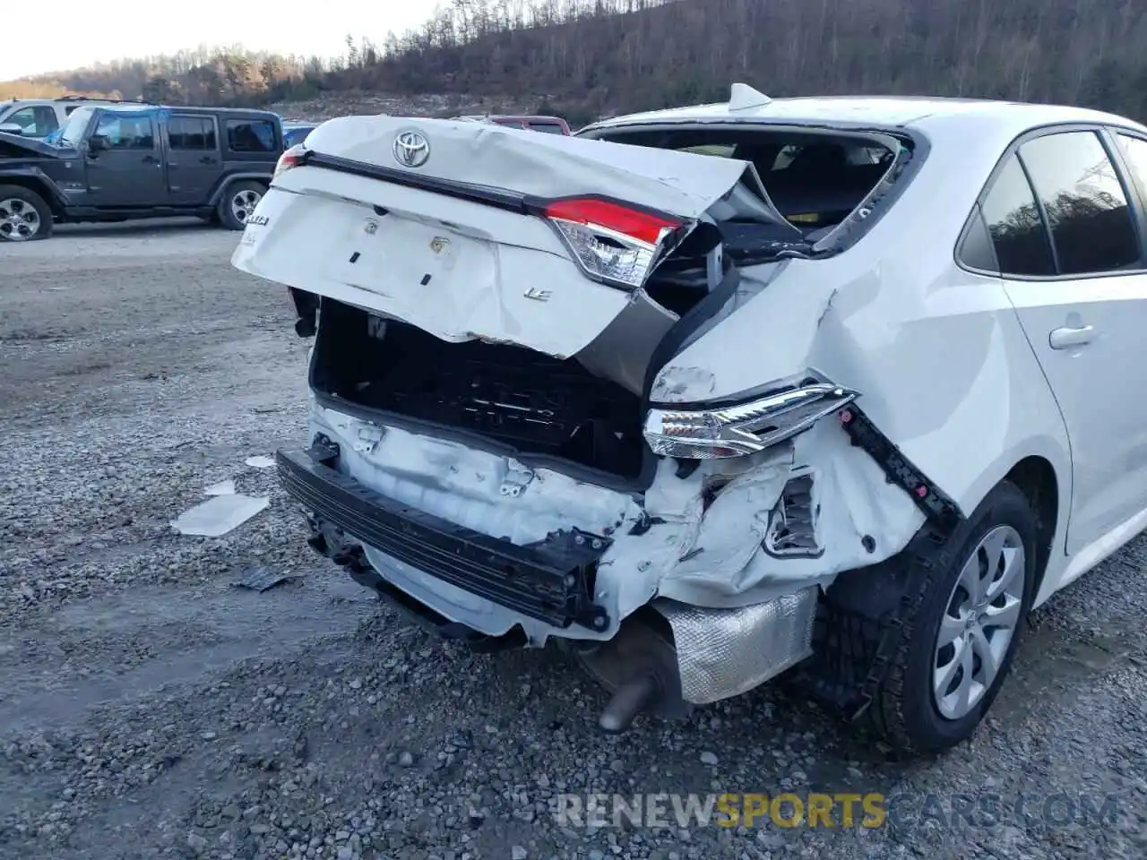 9 Photograph of a damaged car JTDEPMAE9MJ119572 TOYOTA COROLLA 2021