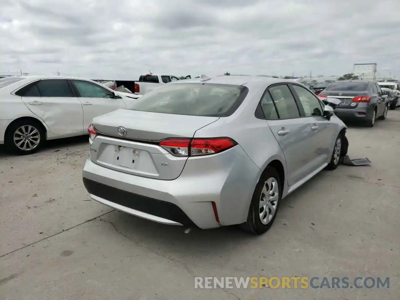 4 Photograph of a damaged car JTDEPMAE9MJ125596 TOYOTA COROLLA 2021